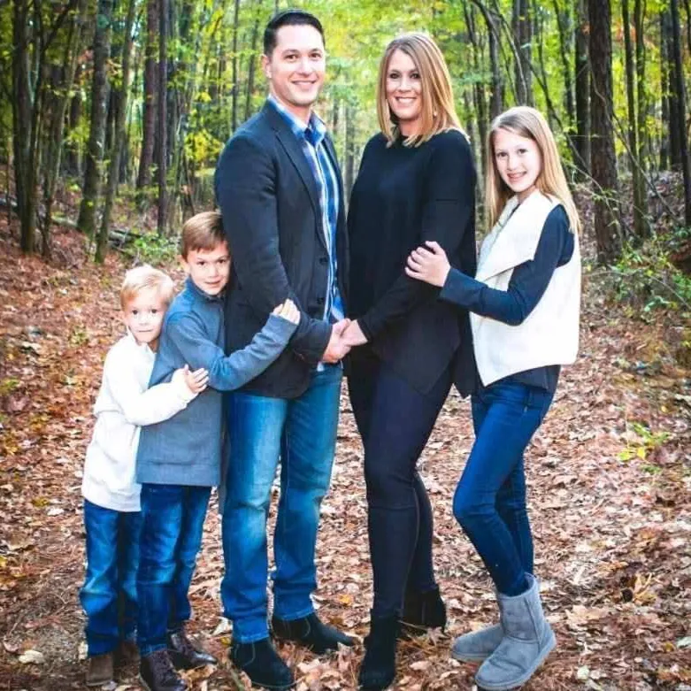 Chiropractor Dr. Brad Hassig, Chiropractor Dr. Lori Hassig and Family. Hassig Family Chiropractic. Family Chiropractic in Mountain Brook, AL.