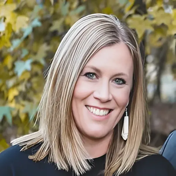 Chiropractor Dr. Lori Hassig, Hassig Family Chiropractic. Family Chiropractic in Mountain Brook, AL.
